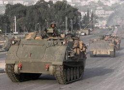 军同照片,定格瞬间，展现英勇军人形象