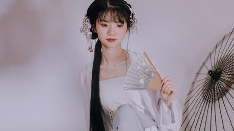 小女孩汉服发型图片