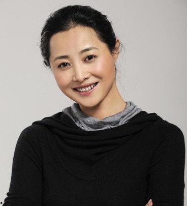 殷中亚个人资料,才华横溢的青年才俊，多领域成就斐然